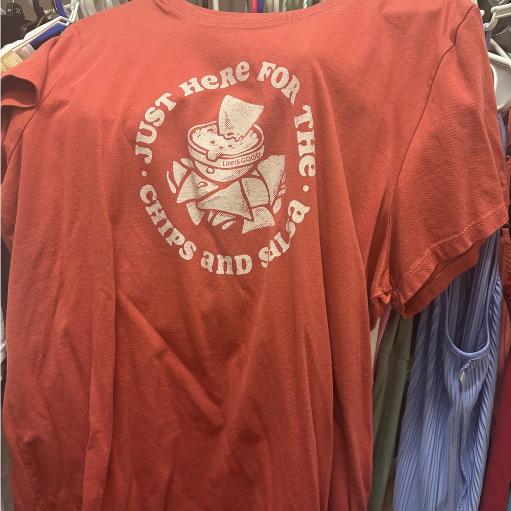 Large Life is Good tshirt excellent condition